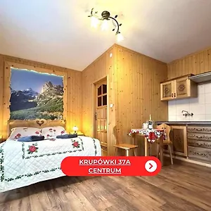 Wesoła - Krupówki 37a Kwatera prywatna Zakopane