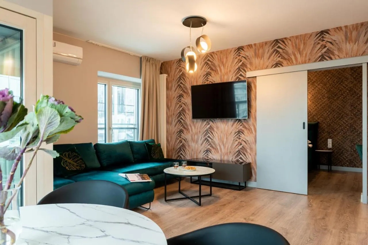 Mennica Residence contacts