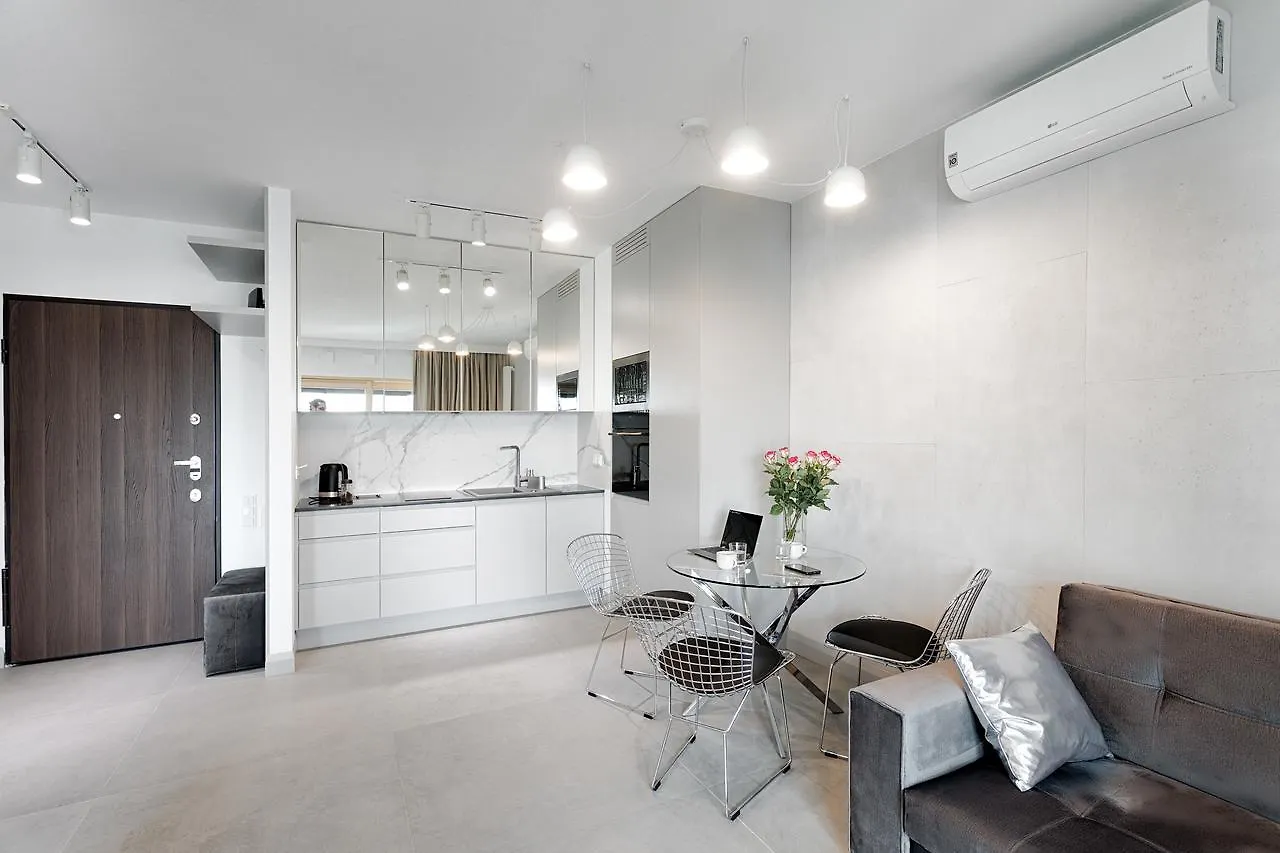 Mennica Residence Warszawa Polen